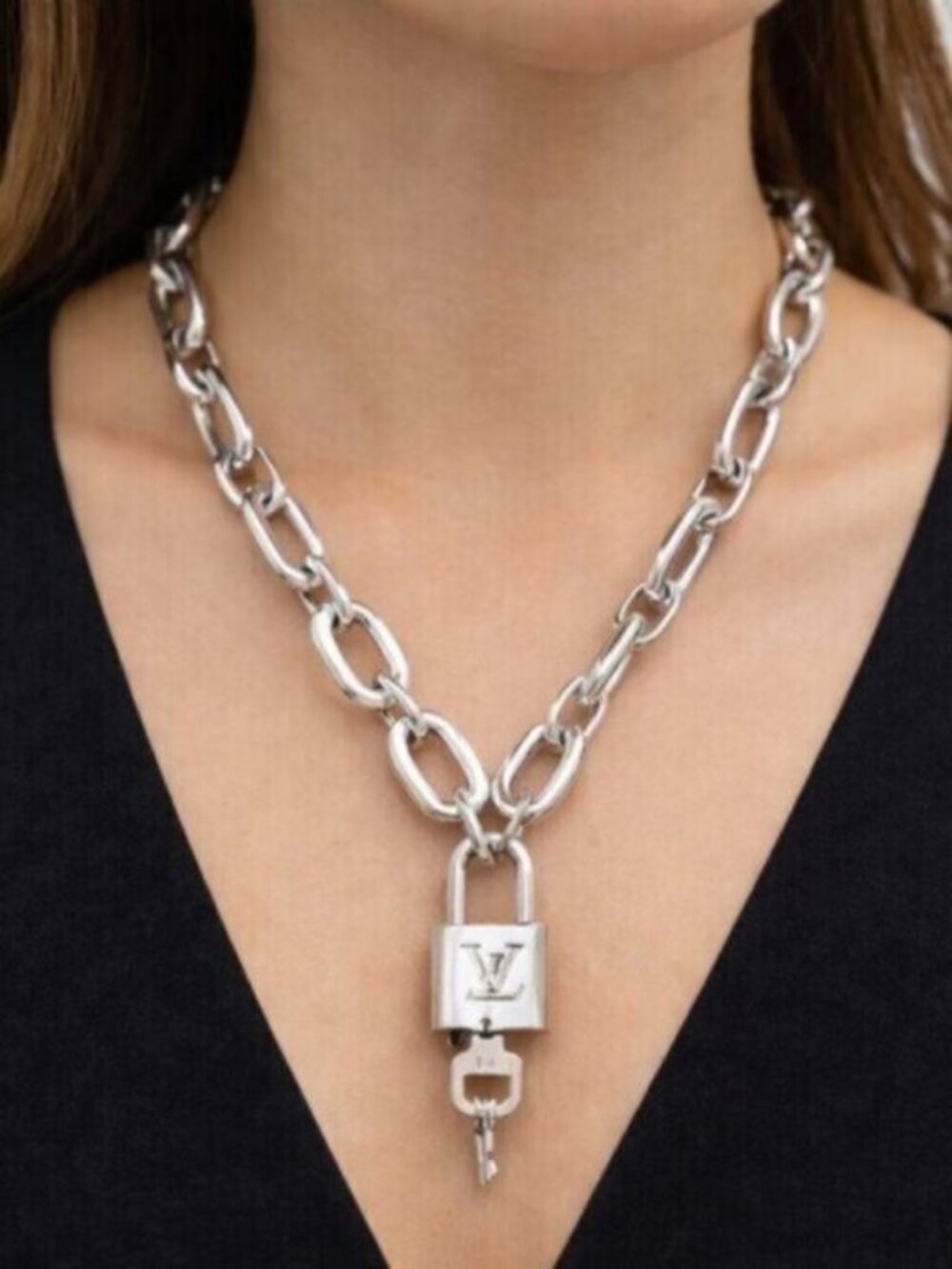 Authentic Louis Vuitton New Silver Lock & Key with Unbranded Silver Plated Chain